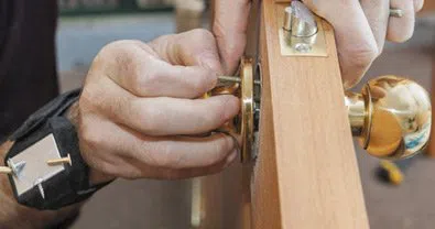 Amber Locksmith Store Chandler, AZ 480-422-0931 - Install-new-lock